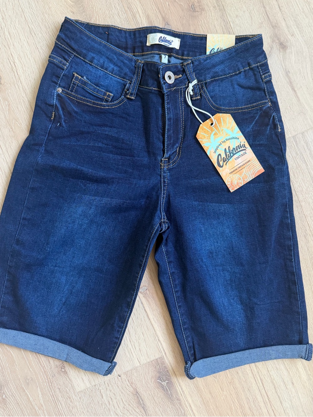 California Cottage Dark Wash Denim Bermuda Shorts size 7